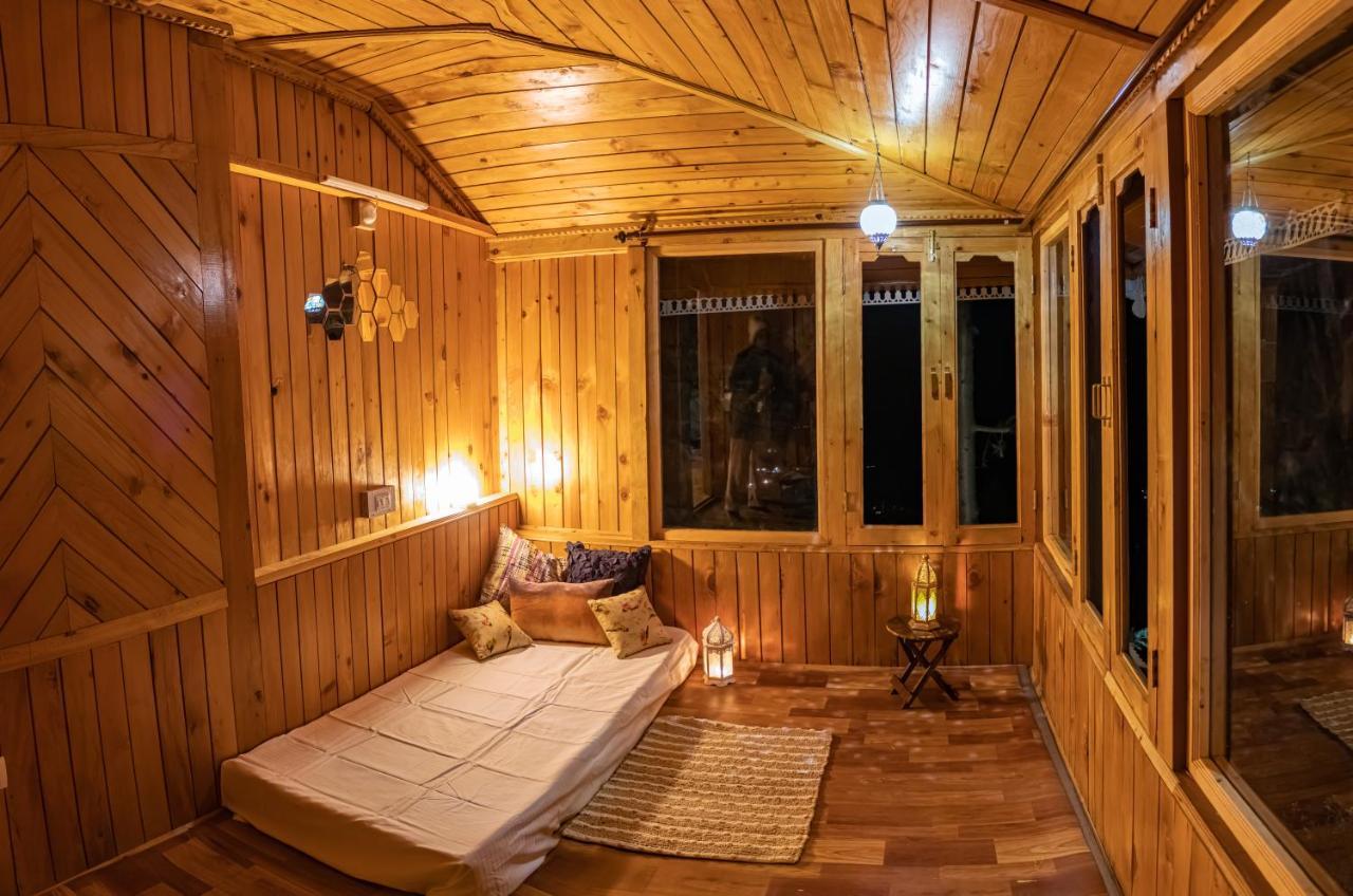 Freebird Nest Jibhi Hotell Eksteriør bilde