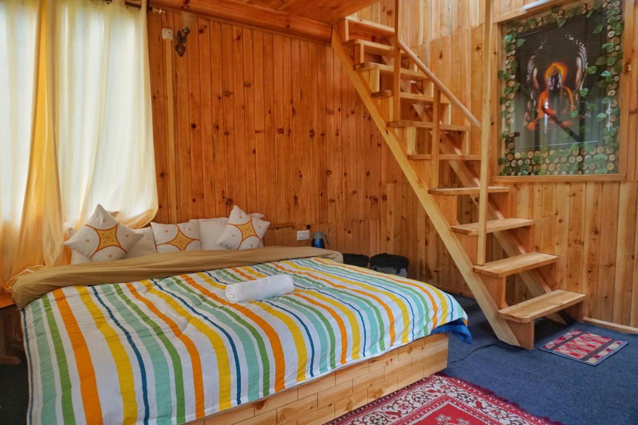 Freebird Nest Jibhi Hotell Eksteriør bilde